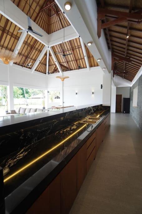 Villa Vespa Lovina Exteriör bild